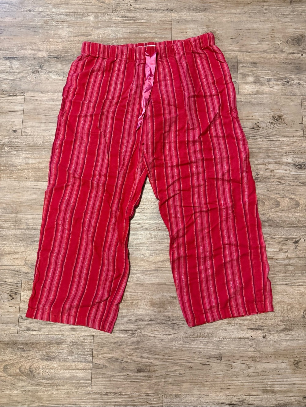 Xhilaration Red Striped Lounge Pants